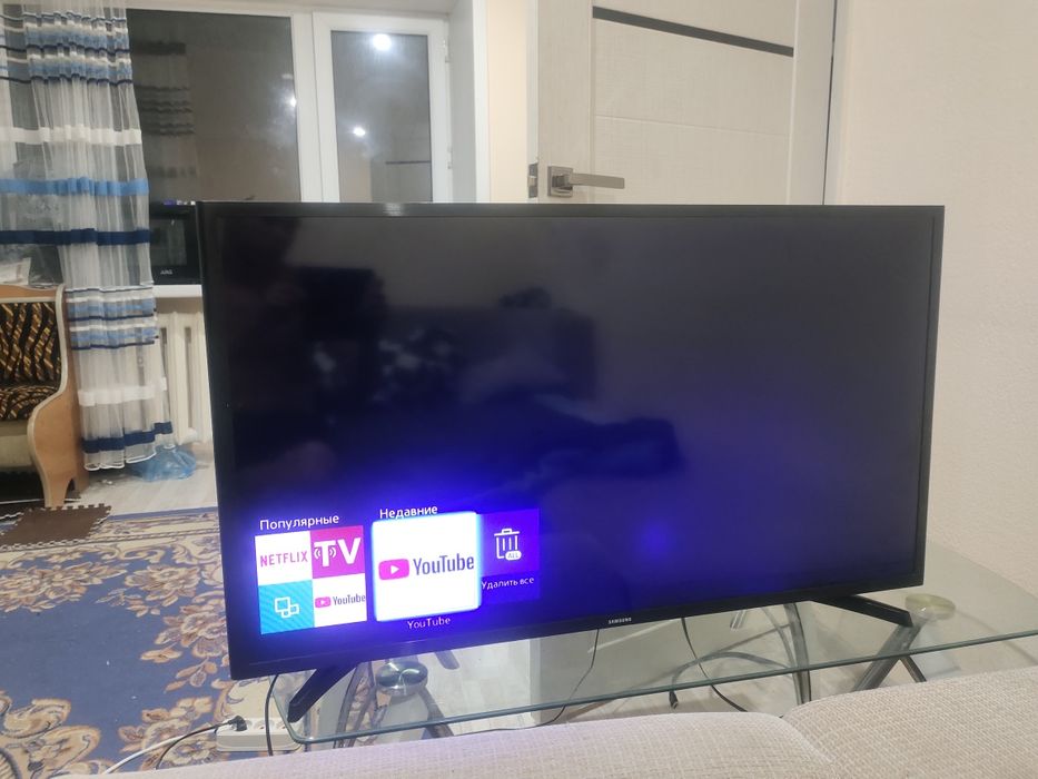 Продаю смарт телевизор