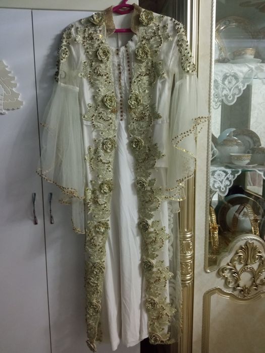 Kelin ansambl 1-2marta kiyilgan S razmer kiyadigan qizlar un