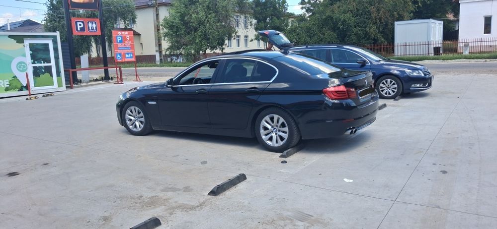 BMW 5 Series 2010 — imagine 3