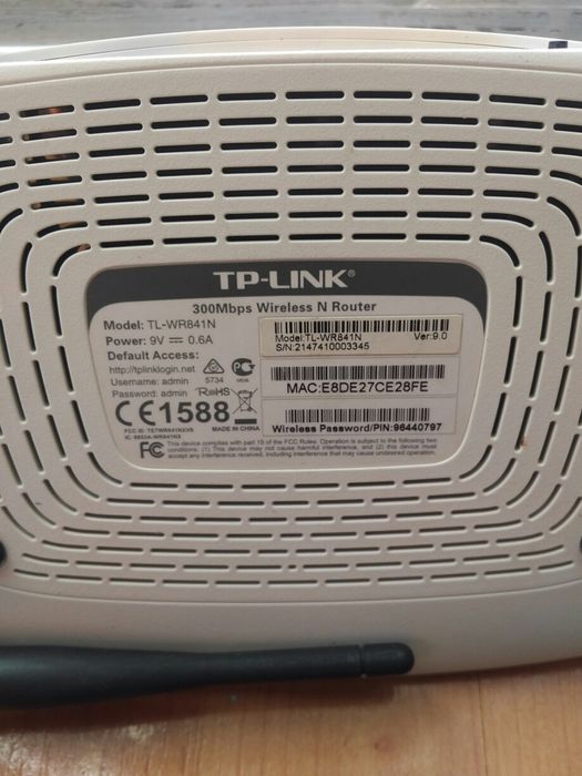 Routter wireless TP-LiNK si D-Link
