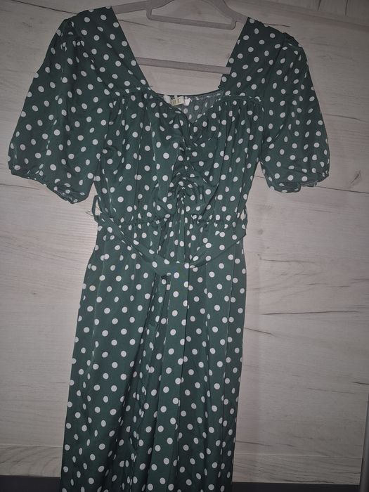 Rochie verde cu buline