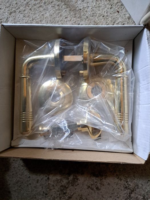 Луксозни дръжки от месинг германски jado