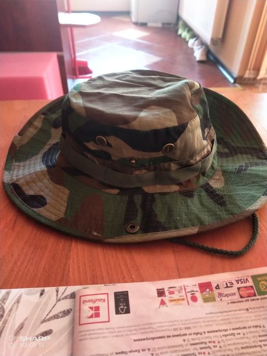 Камуфлажни шапки
