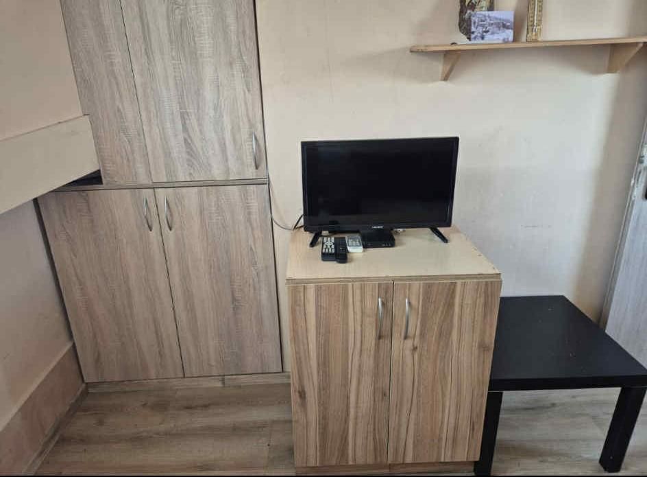 Дава се под наем Едностаен апартамент в София, Люлин 8 - 35 кв.м за 332 € - Снимка #2