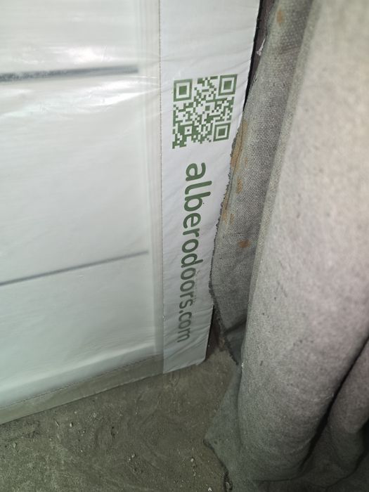 Продам дверное полотно на 90