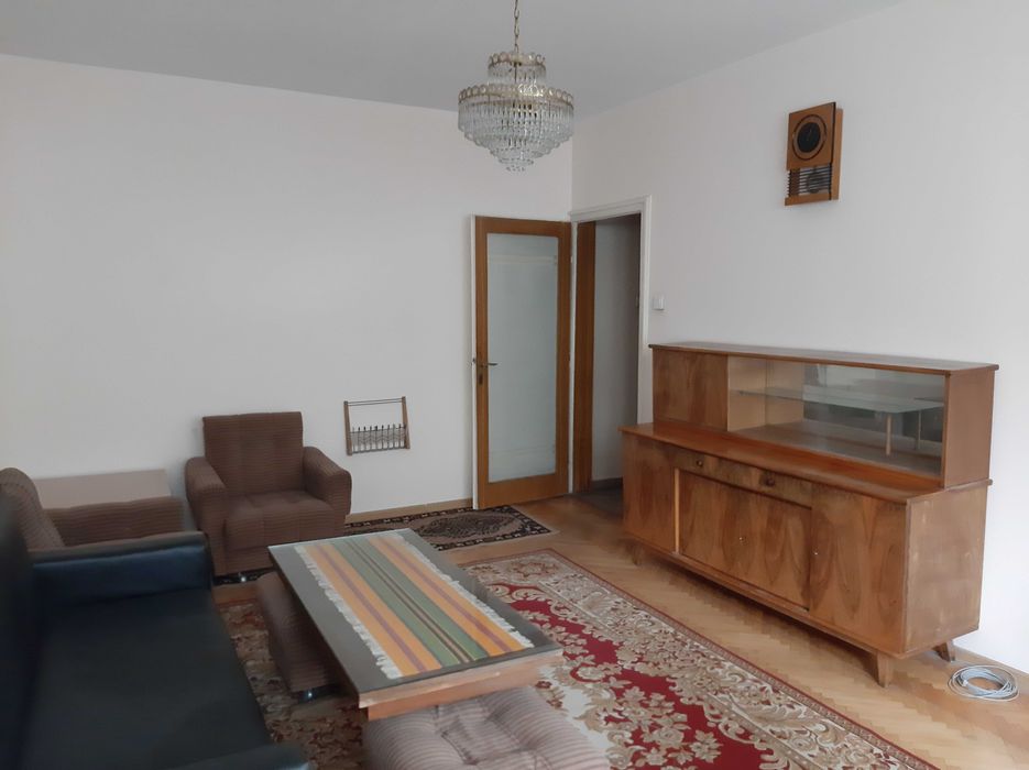 Дава се под наем Двустаен апартамент в София, Гео Милев - 67 кв.м за 612 € - Снимка #2