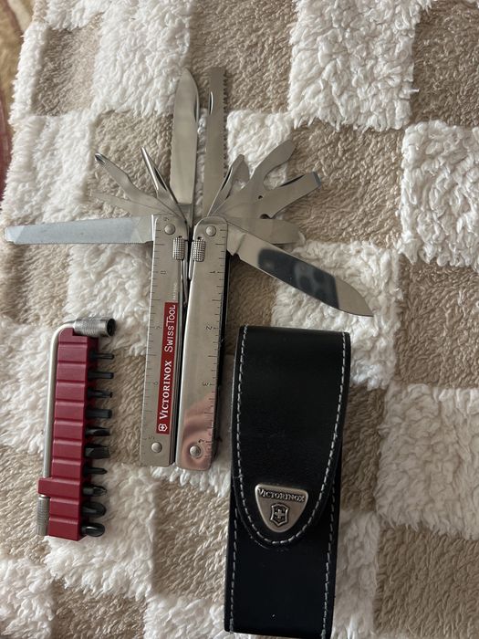 Victorinox Swiss