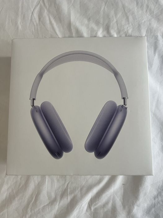 Selling Airpods Max 2 Violet