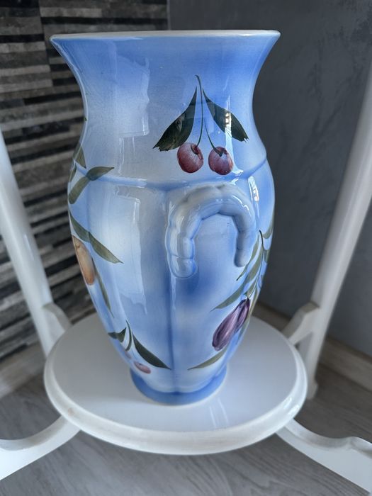 Порцеланова  и Стъклени вази