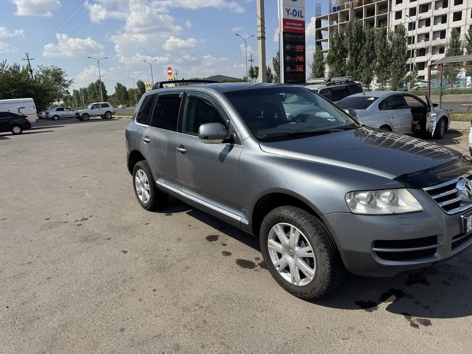 Продам автомобиль Volkswagen Touareg