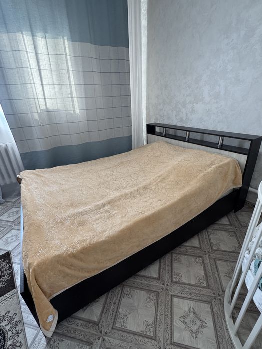 Кровать, шкаф, тумба