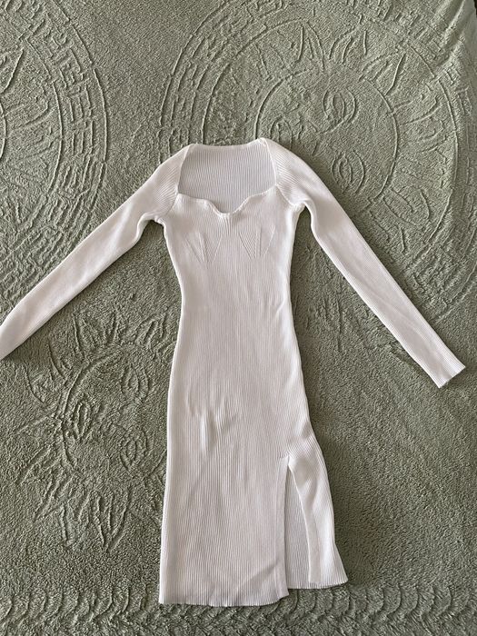 Продается белое платье