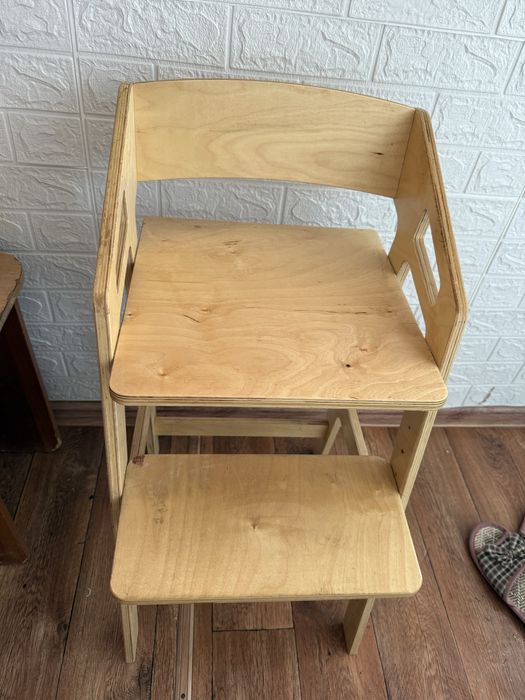 Растущий столик для ребенка