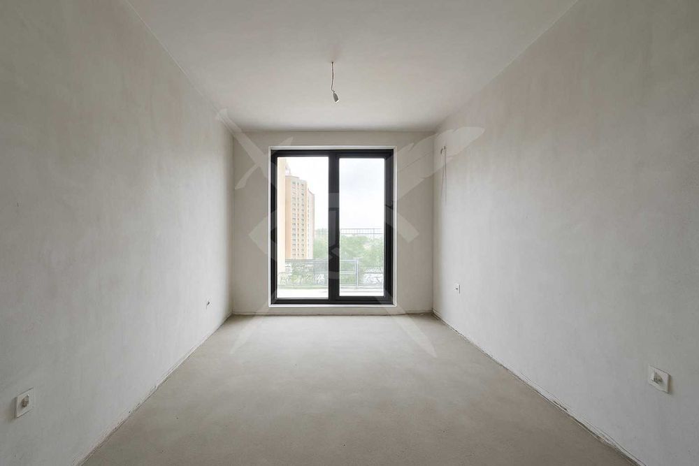 Продава се Тристаен апартамент в Пловдив, Тракия - 94 кв.м за 1692 €/кв.м - Снимка #1