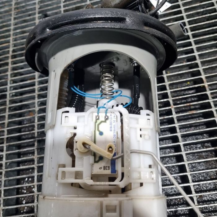 Pompa combustibil Land Rover Freelander 1 2.0 TD4 2001 - 2006 82kW 112CP 1951CC M47 ...