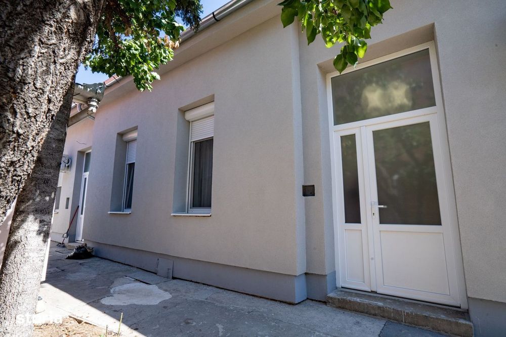 Apartament cu 2 camere, casă la curte comună – Central, Oradea
