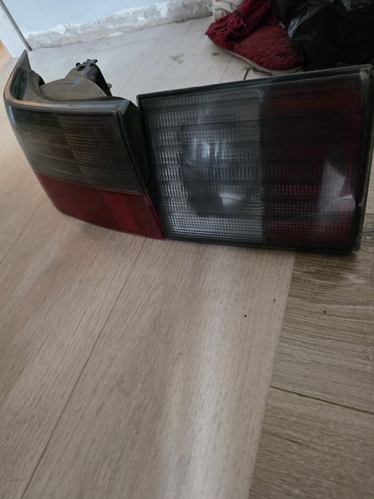 Продам задние фары