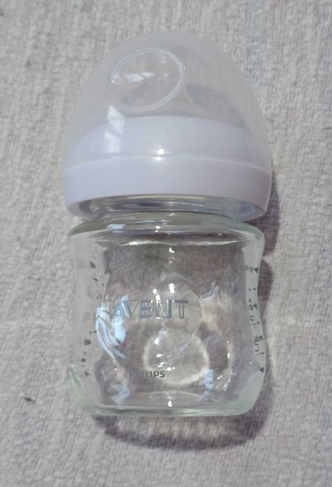 Стъклено шише Philips Avent 120 ml.