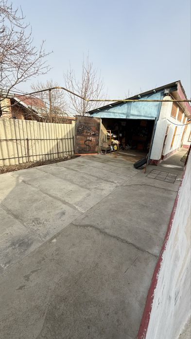 Продаеться отдельный дом