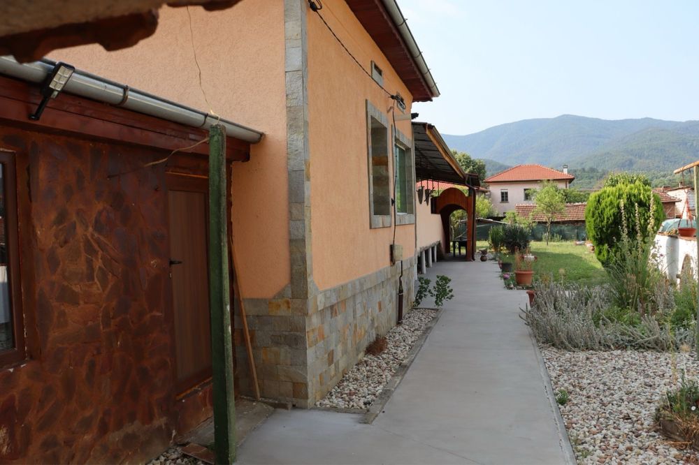 Продава се Къща в с. Разлив, Област София-област - 200 кв.м за 800 €/кв.м - Снимка #11