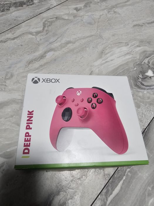 Maneta xbox deep pink noua
