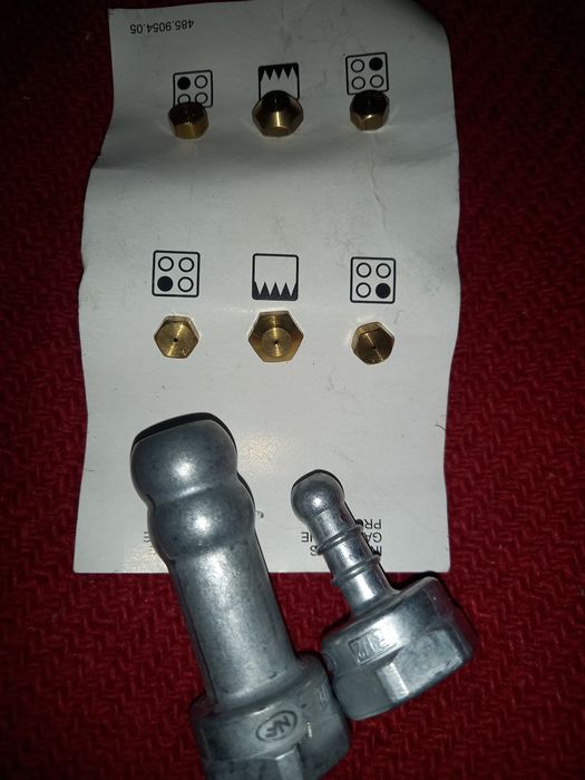 Vând set diuze aragaz