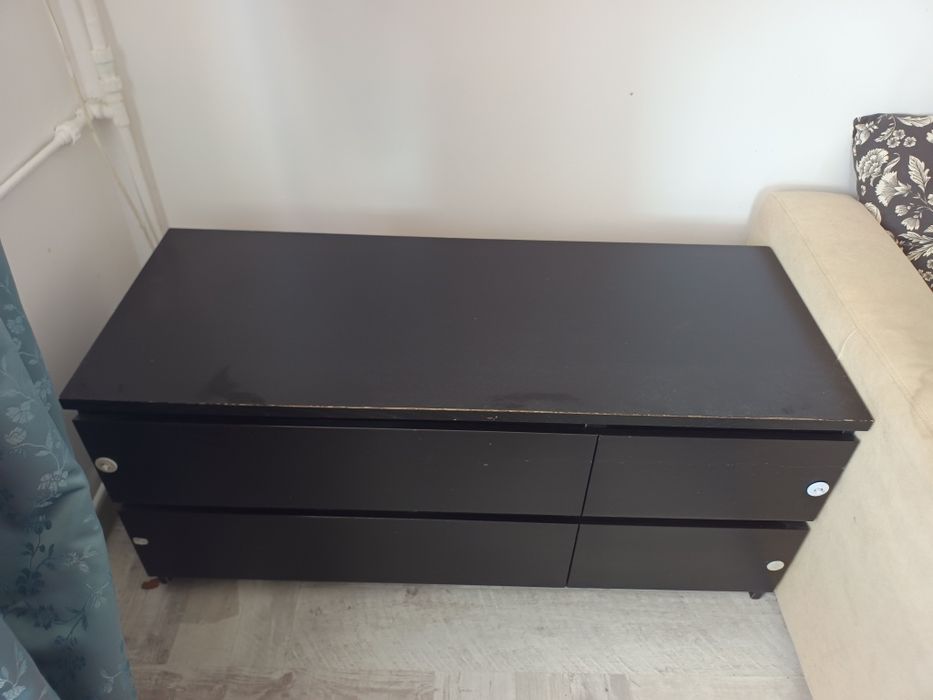 Mobila dormitor: Pat 160x200, Comode, Masa
