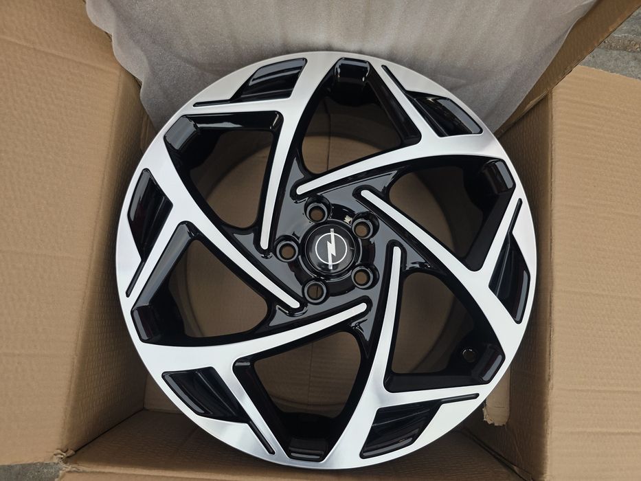 Jante de aliaj pentru opel astra pe 17  5x105 marca rc wheels model 175
