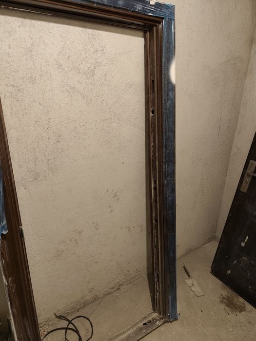 Входна врата много точково заключване