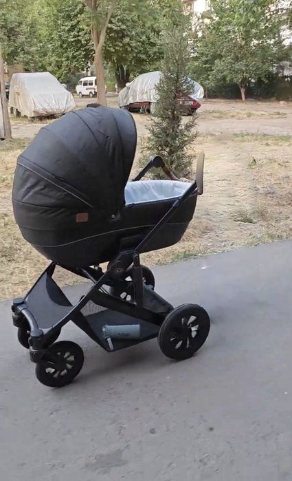 Детская коляска в отличном состоянии