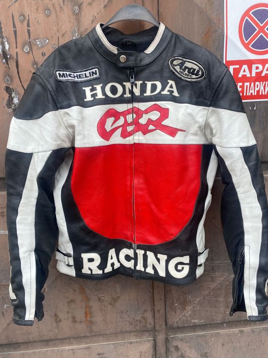 Дамско кожено яке