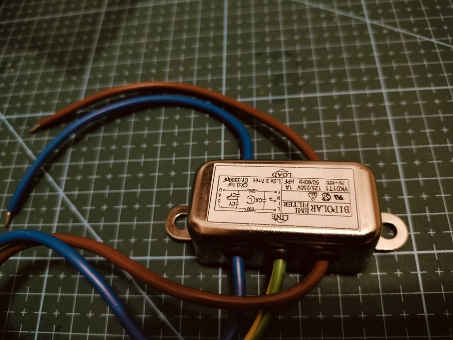 Filtru EMI Bipolar