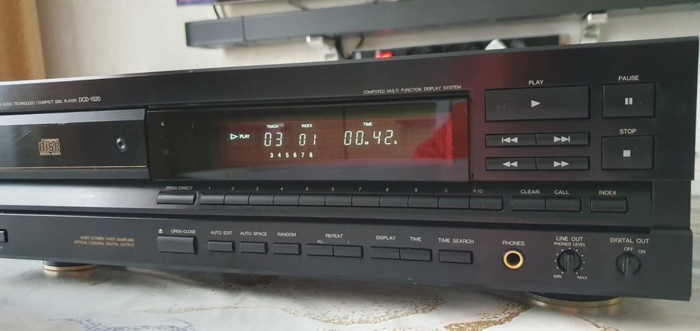 CD проигрыватель Denon DCD-1520