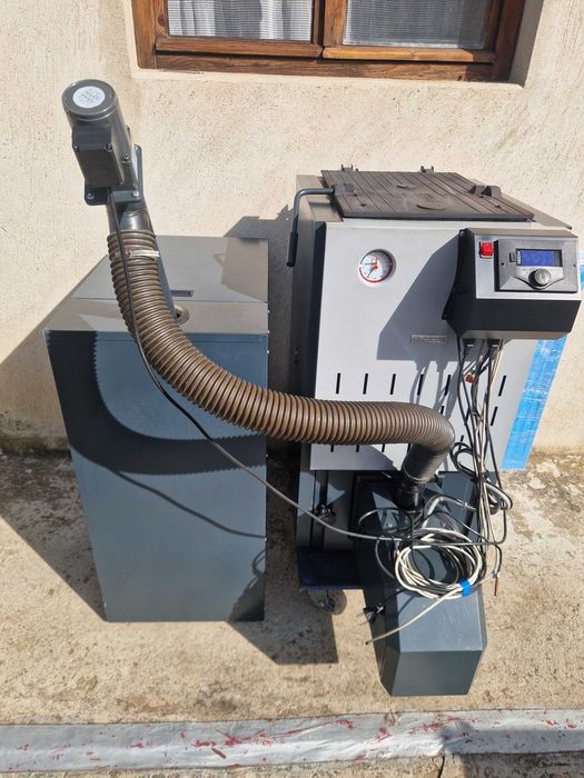 Комбиниран Котел BOSCH 24 KW на пелети и дърва