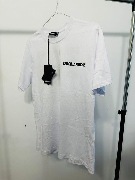 Tricouri , bumbac 100% , perfecte pentru vacanta de vara.