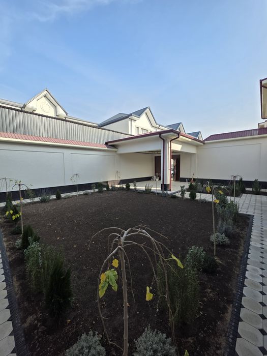 Лимонарий мах. янги евроуй 5 хона 3 сот.