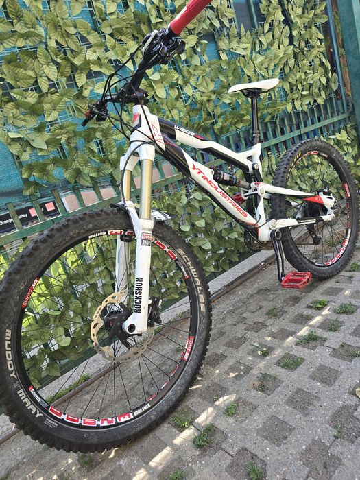 Bicicleta YT Wicked, 26".