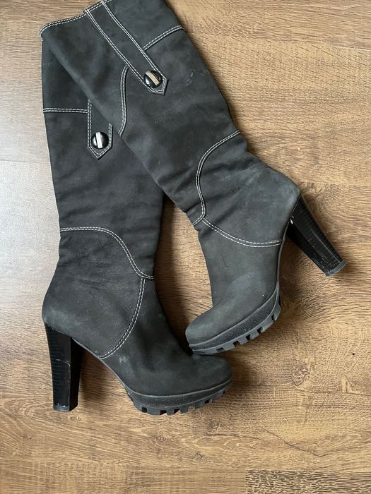 Дамски ботуши от велур