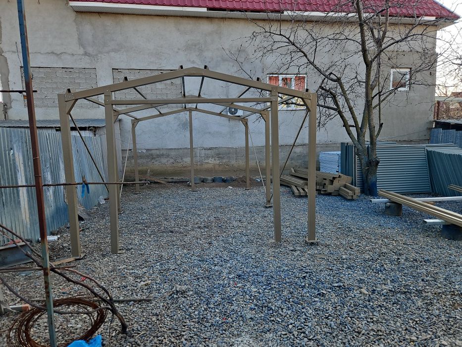 Vând panou din tabla ondulata si Garaje auto