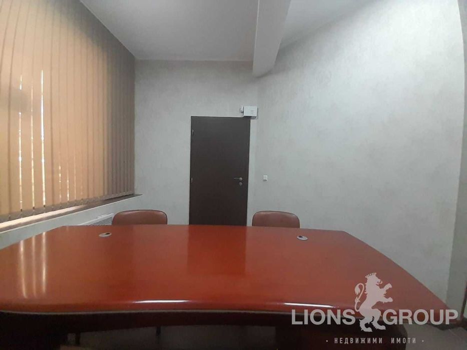 Офис, 55кв., Базар Левски!