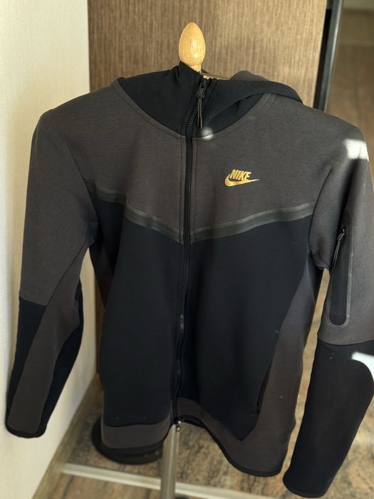 Nike tech fleece размер S