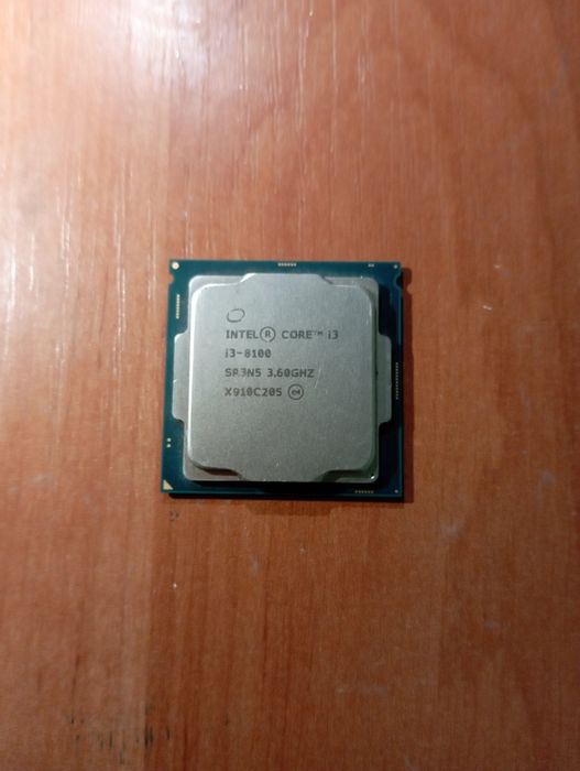 Продам процессор intel core i3 ⁸¹⁰⁰