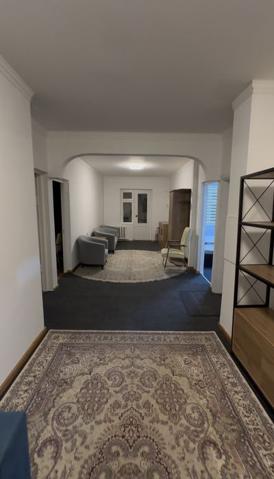 Beruniy metro Mirza Golib kochasida 3/1/4  103 kv Bankovskiy uy