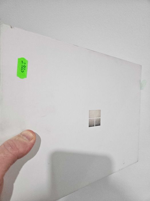 Microsoft Surface snapdragon X plus 256 gb 16 gb sigilat la cutie.