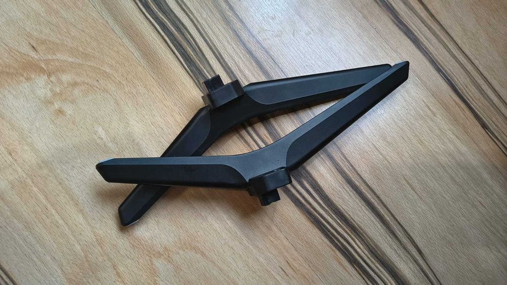 Set picioare (suporti) pentru Televizor Hisense 55E7HQ