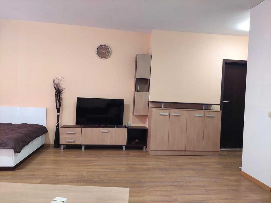 Дава се под наем Едностаен апартамент в Пловдив, Кършияка - 39 кв.м за 285 € - Снимка #4