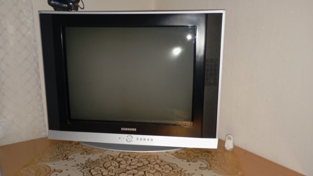 Продам телевизор Самсунг