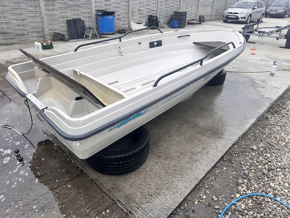 Barca terhi Absia 410