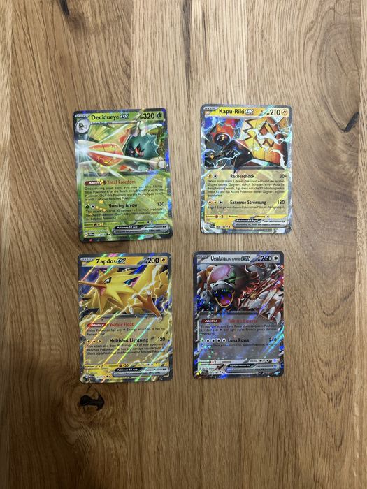 Carti pokemon rare
