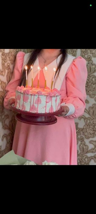 Продам шикарное вечернее розовое платье